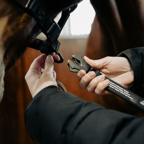 LEADROPE - Deep Black